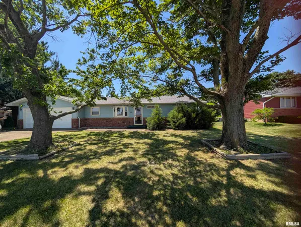$189,900 | 610 West Clinton Street, Brimfield, IL 61517