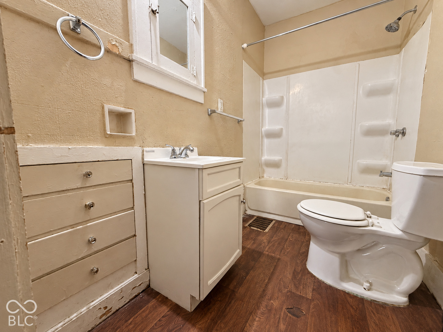 6844 Thompson Road Indianapolis, IN 46241 - Photo 18 of 19 Gallery Image 18