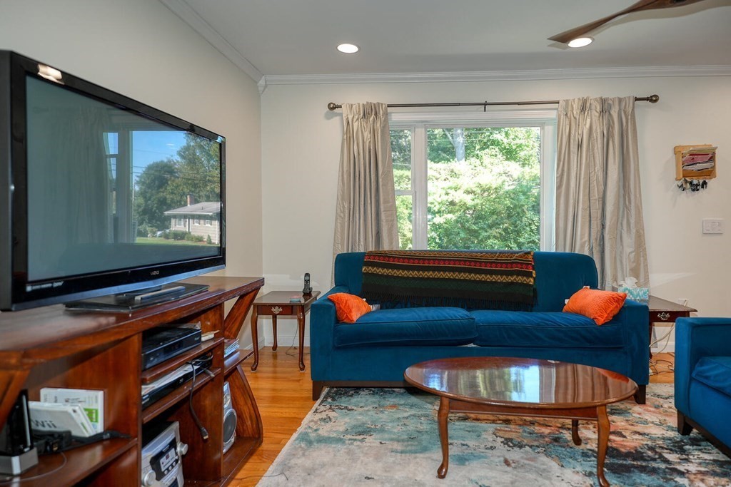 23 Riley Road Northborough, MA 01532 - Photo 7 of 24 Gallery Image 7