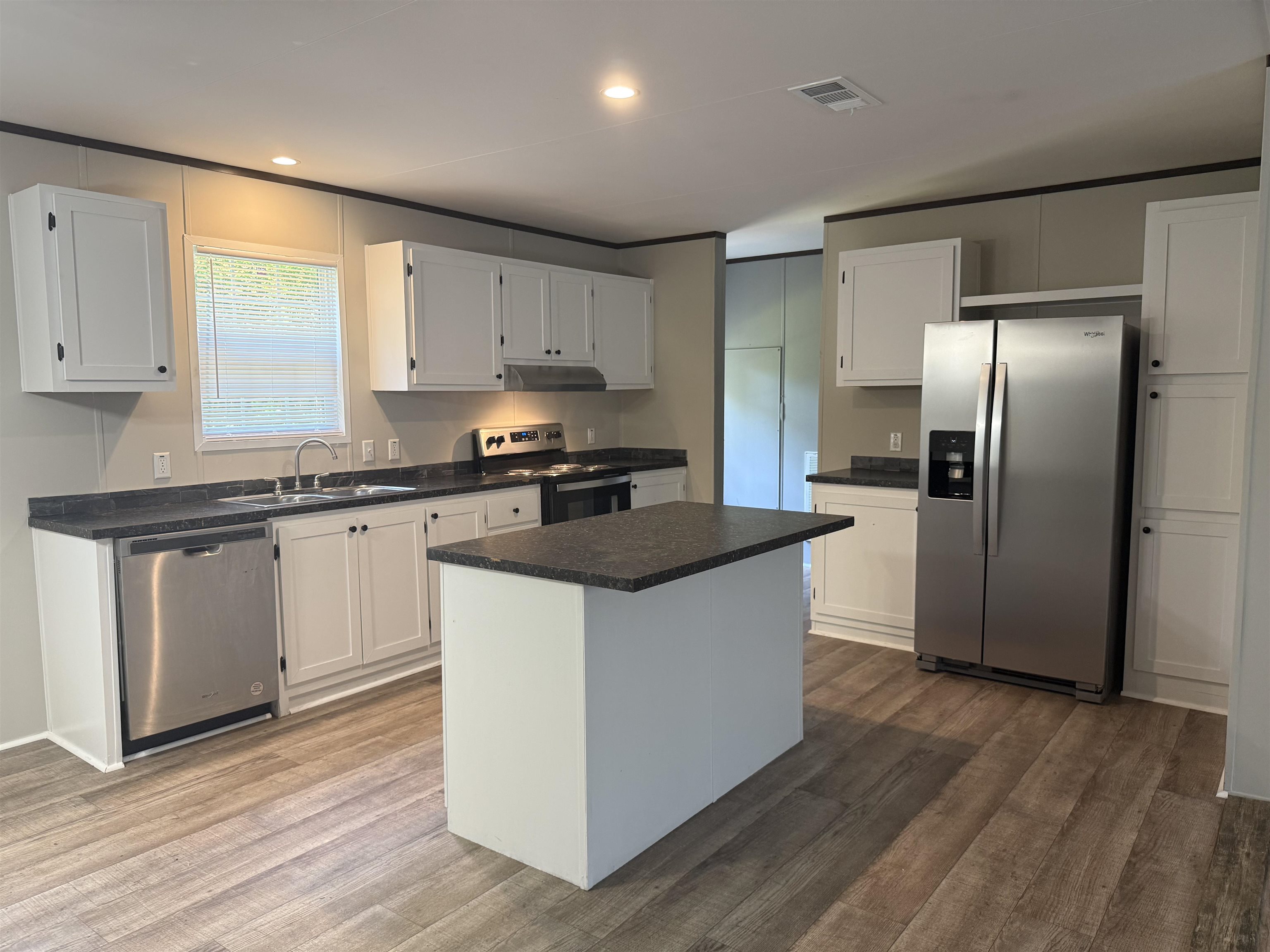 1389 County Rd S-45-678 Kingstree, SC 29556 - Photo 7 of 16