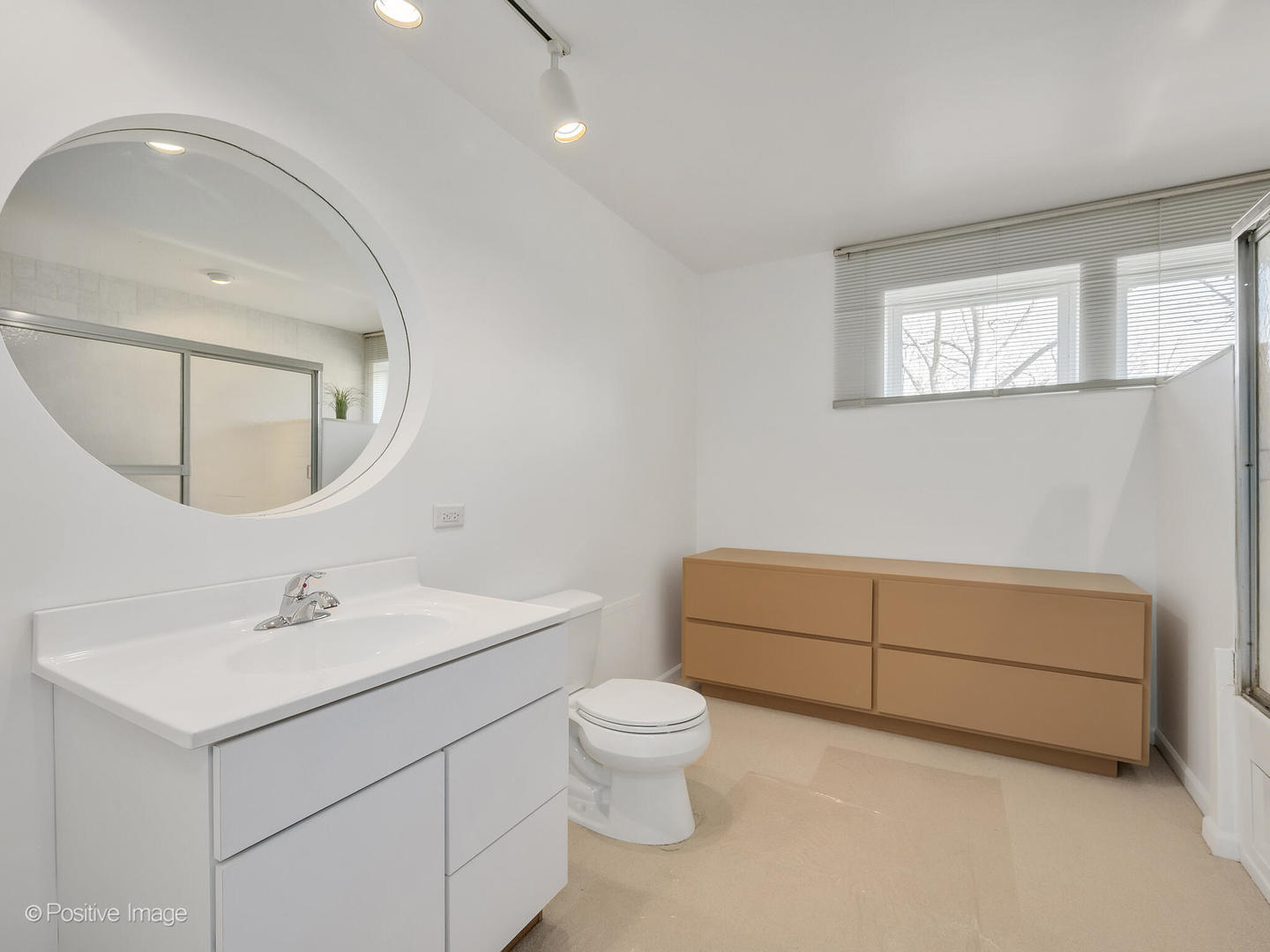4S242 River Road Warrenville, IL 60555 - Photo 13 of 32 Gallery Image 13