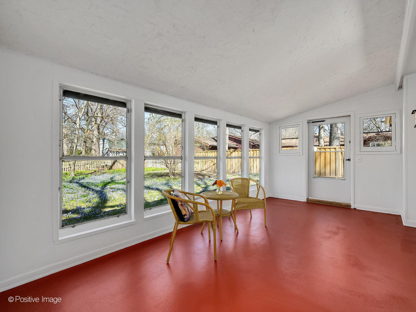 4S242 River Road Warrenville, IL 60555 - Photo 17 of 32 Gallery Image 17