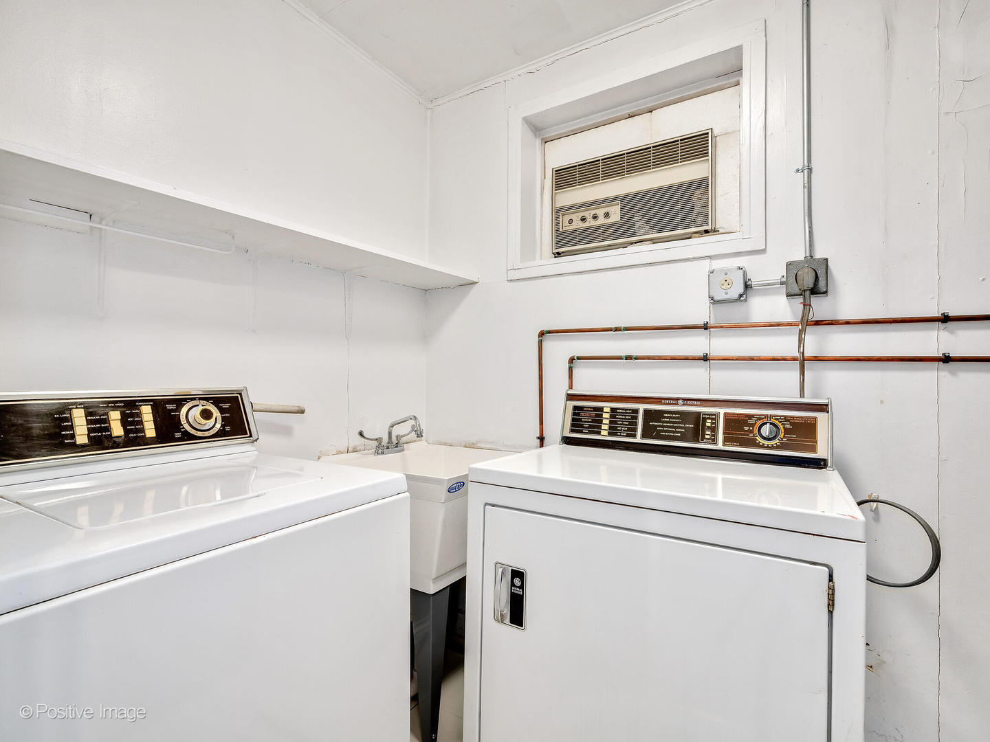 4S242 River Road Warrenville, IL 60555 - Photo 21 of 32 Gallery Image 21