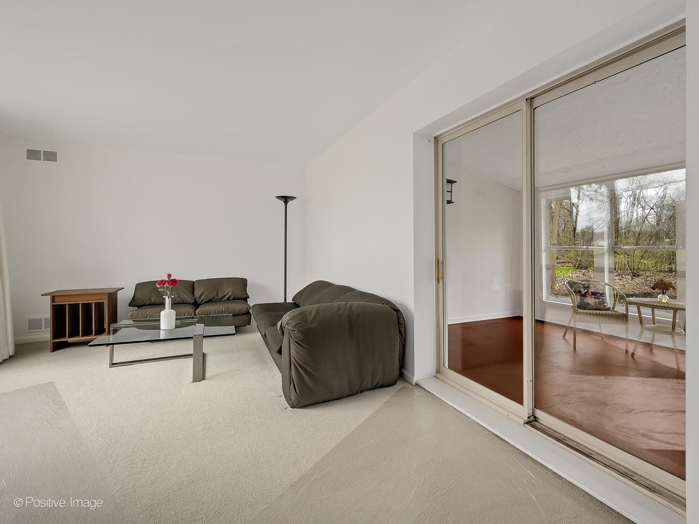 4S242 River Road Warrenville, IL 60555 - Photo 4 of 32 Gallery Image 4