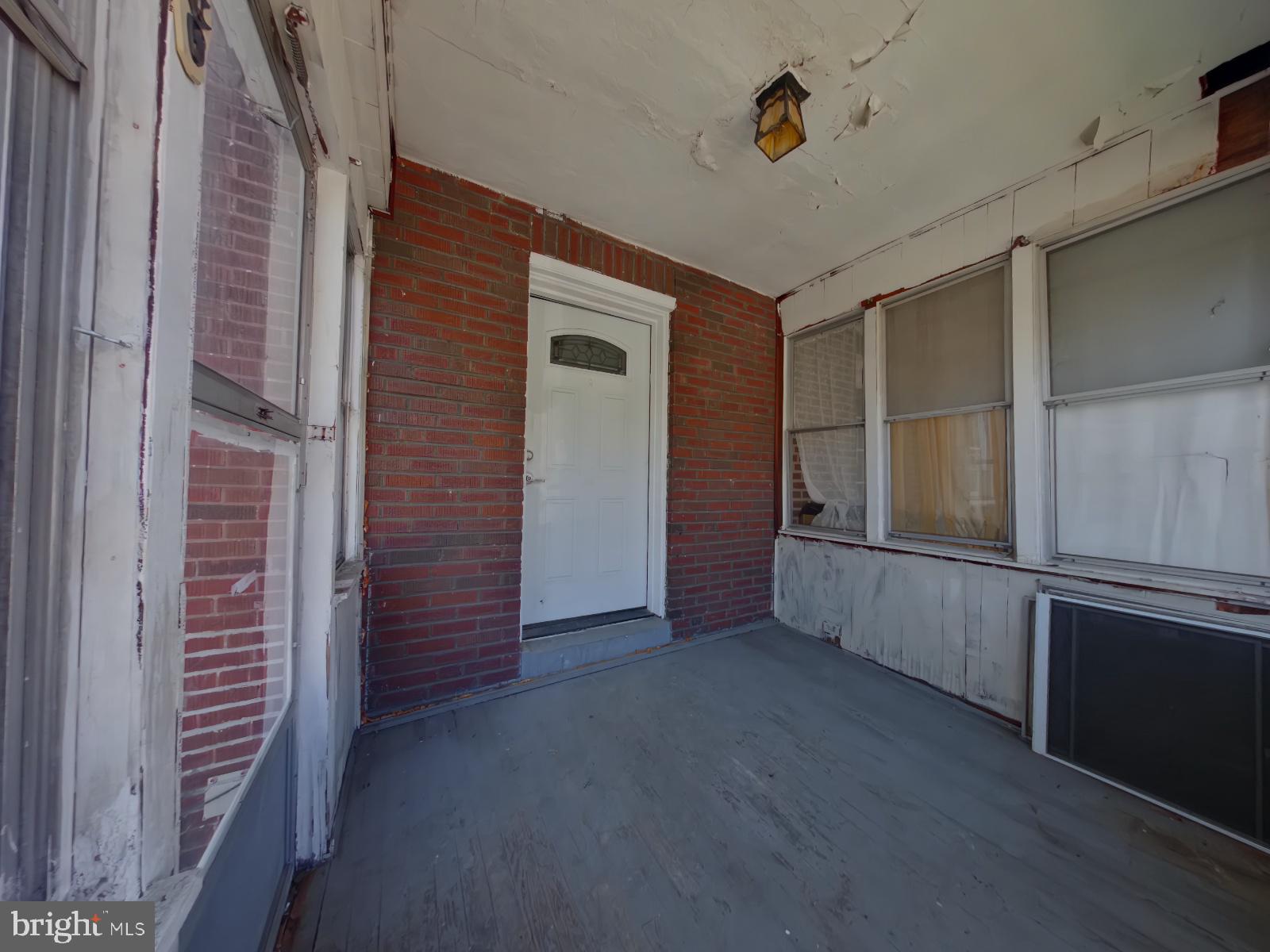 148 Laurel Road Sharon Hill, PA 19079 - Photo 4 of 27 Gallery Image 4