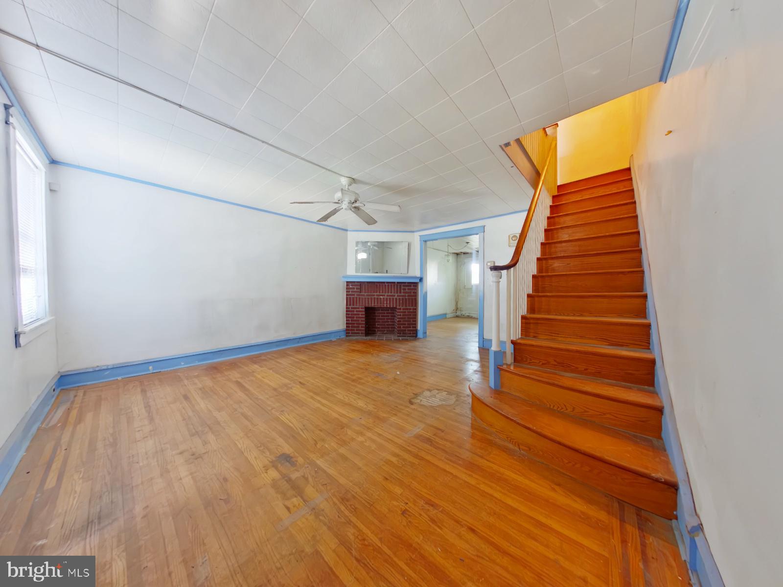148 Laurel Road Sharon Hill, PA 19079 - Photo 6 of 27 Gallery Image 6