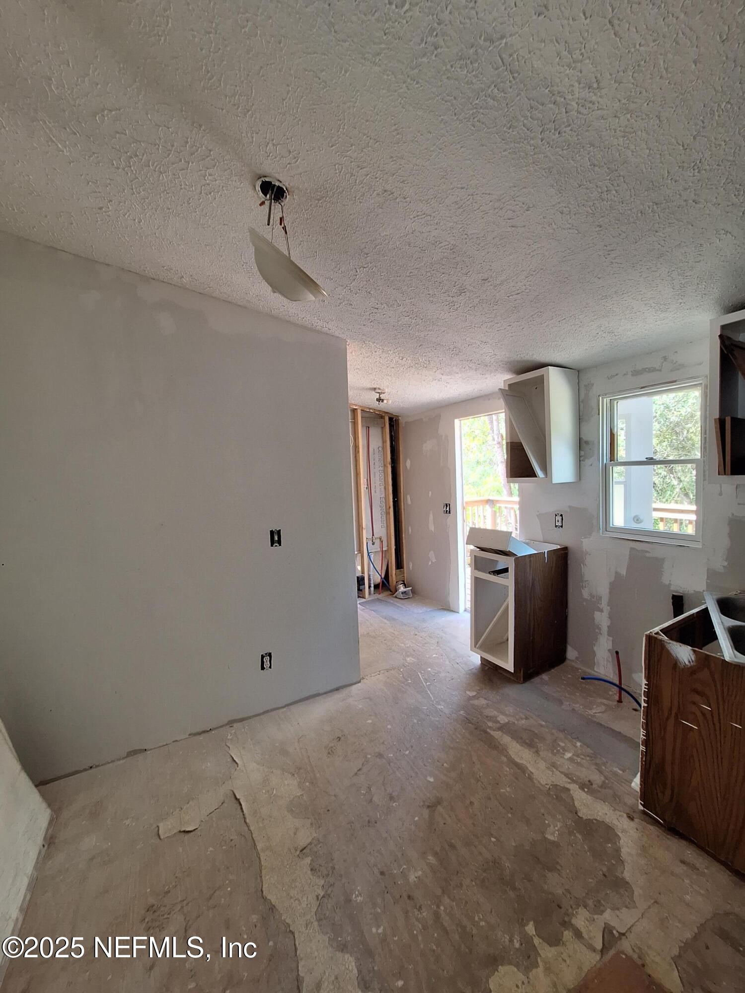 601 Hoover Road Interlachen, FL 32148 - Photo 15 of 33 a view of a kitchen with a sink