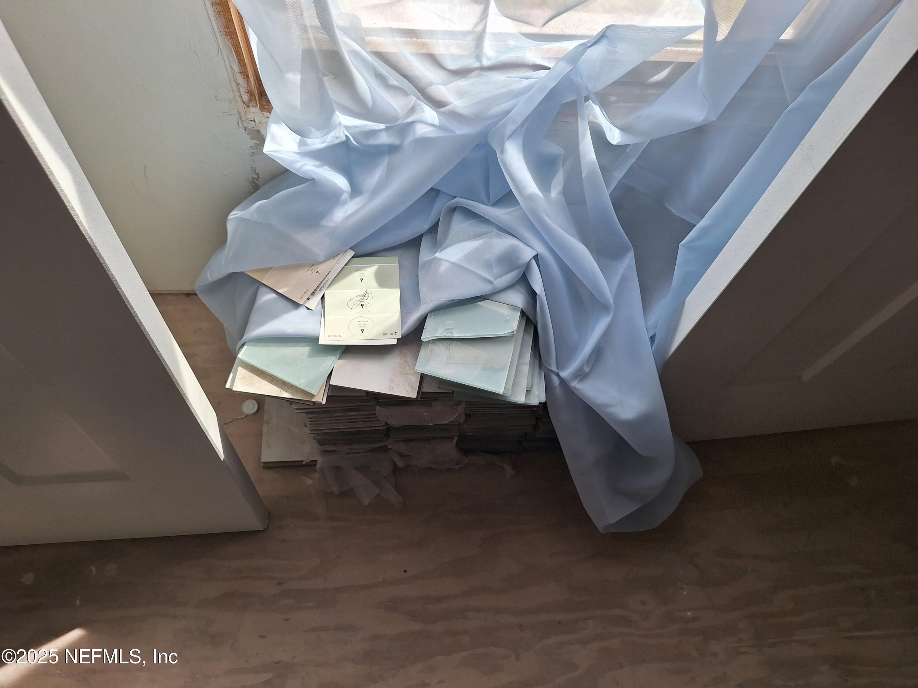 601 Hoover Road Interlachen, FL 32148 - Photo 30 of 33 a view of entryway