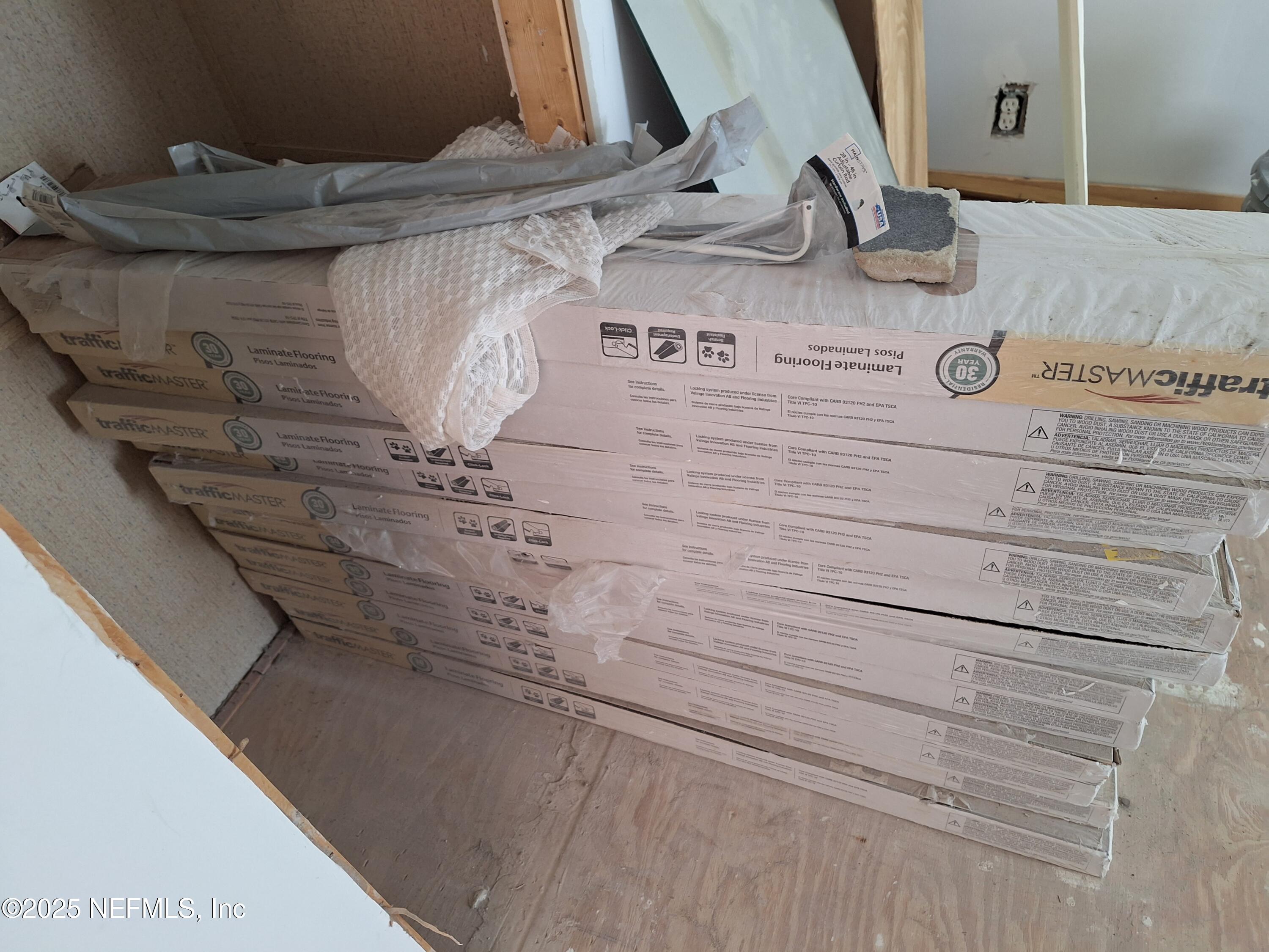 601 Hoover Road Interlachen, FL 32148 - Photo 31 of 33 a close view of tap