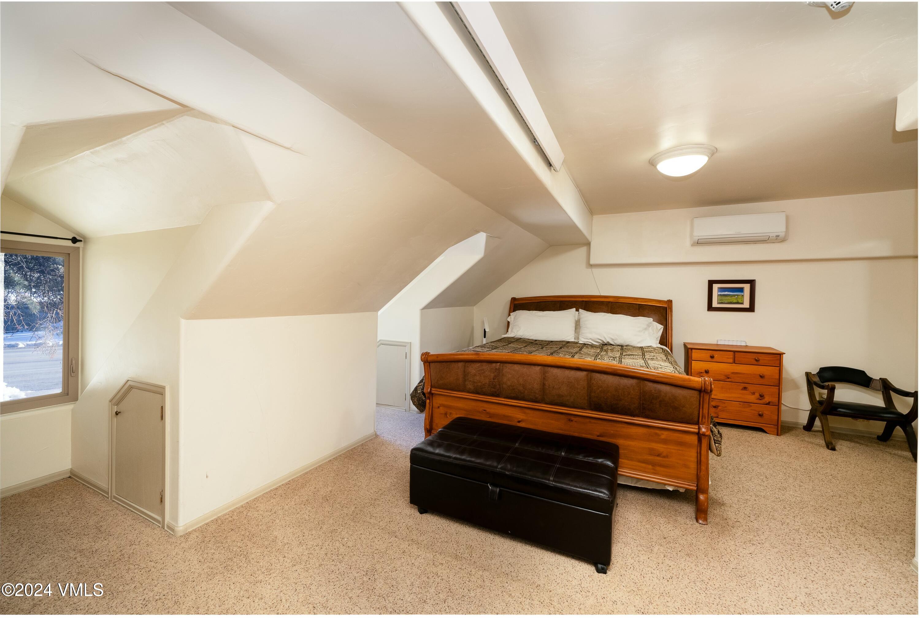 228-238 West Beaver Creek Boulevard, Unit A & B Avon, CO 81620 - Photo 5 of 72 MI CASA A7 large spacious bedroom