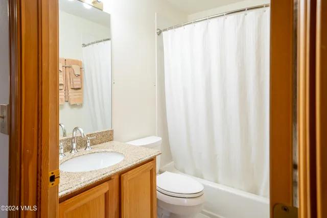 $10,000,000 | 228-238 West Beaver Creek Boulevard, Unit A & B, Avon, CO 81620