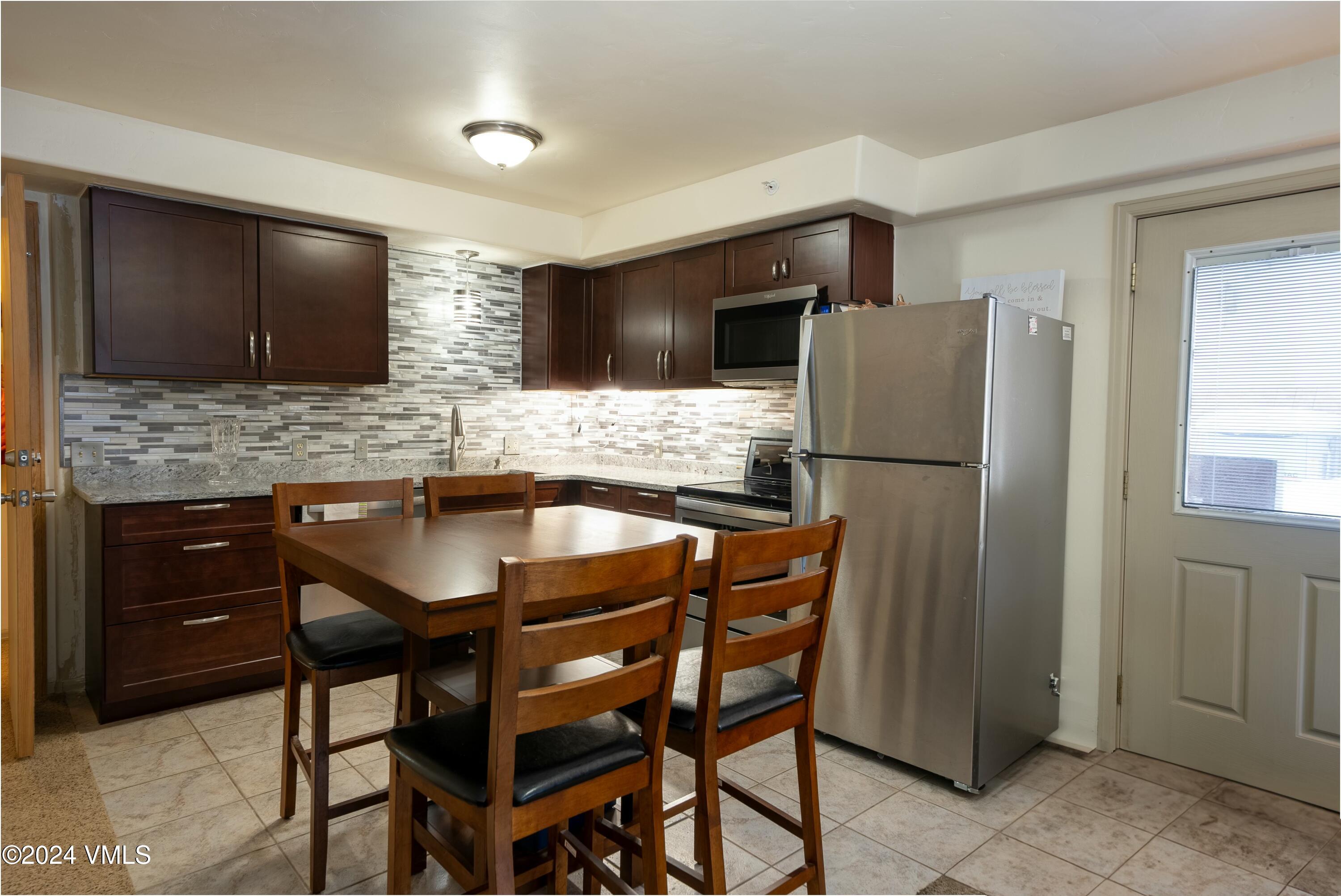 228-238 West Beaver Creek Boulevard, Unit A & B Avon, CO 81620 - Photo 10 of 72 MI CASA A10 lockoff 1BR apt