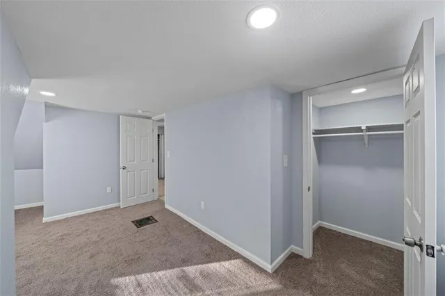 $170,000 | 1515 South Home Avenue, Independence, MO 64052