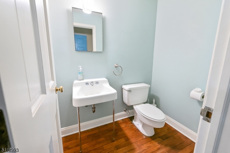 27 Corey Lane Mendham, NJ 07945 - Photo 11 of 19