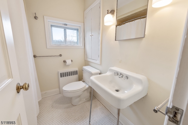 27 Corey Lane Mendham, NJ 07945 - Photo 16 of 19