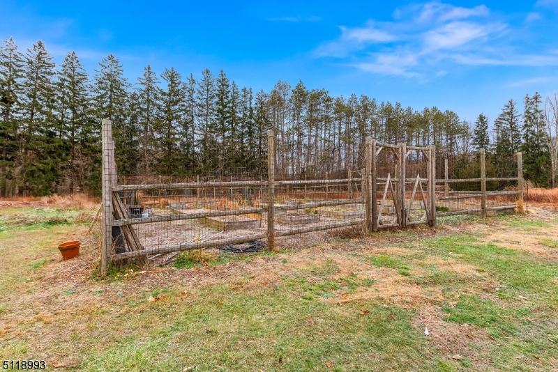 27 Corey Lane Mendham, NJ 07945 - Photo 18 of 19