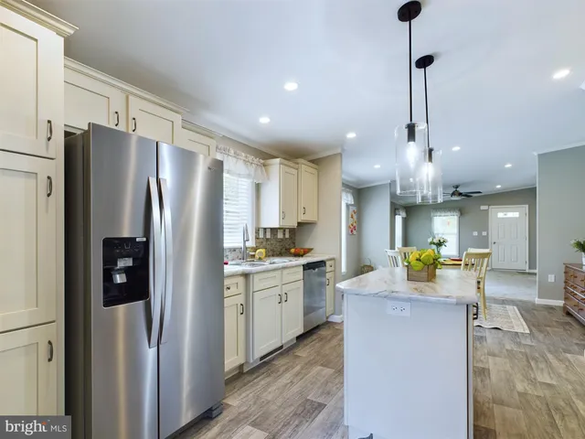 $179,900 | 723 Lake Drive, Mount Wolf, PA 17347