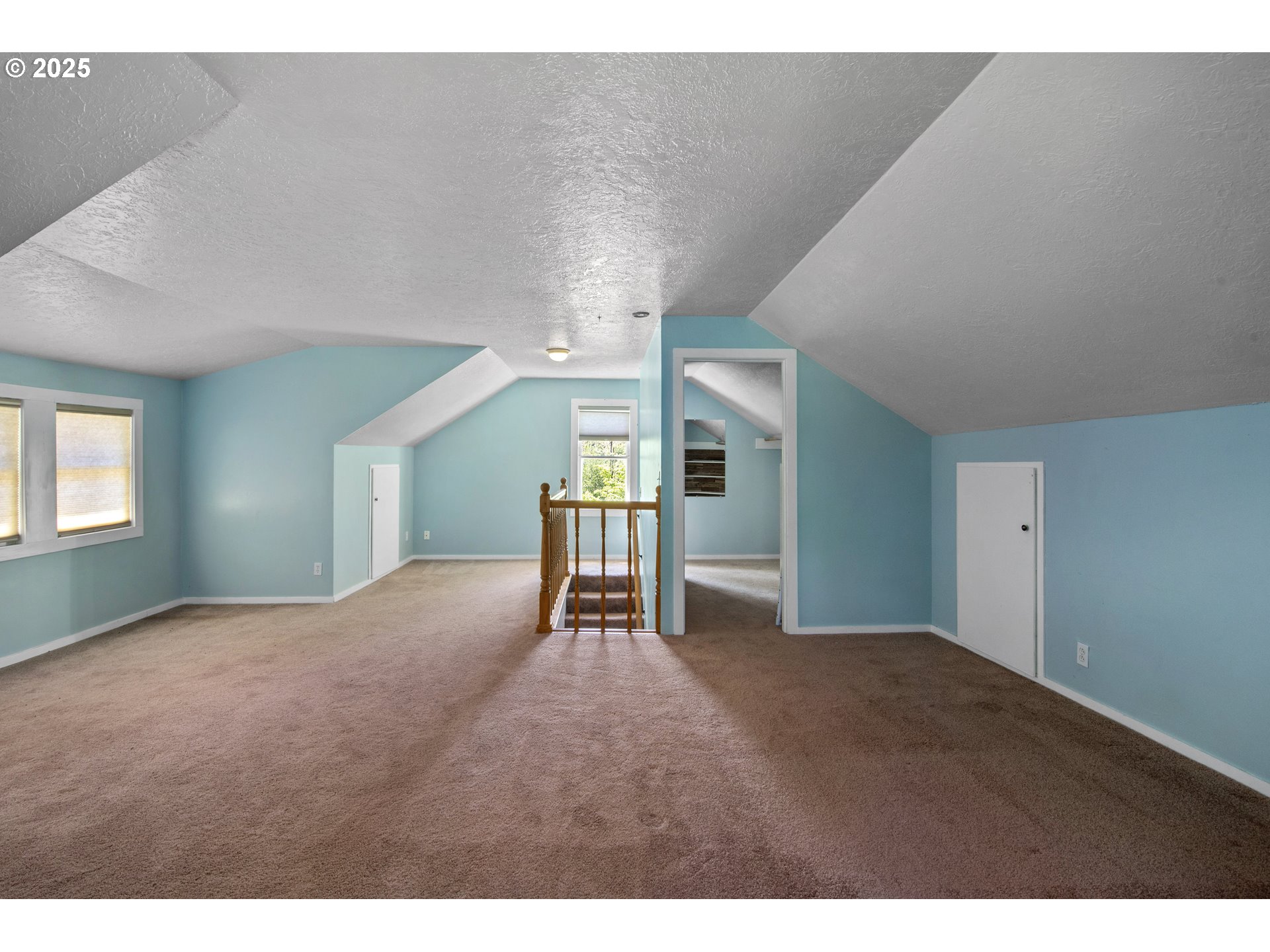 25113 South Ridge Road Beavercreek, OR 97004 - Photo 15 of 43 a view of empty room with windows