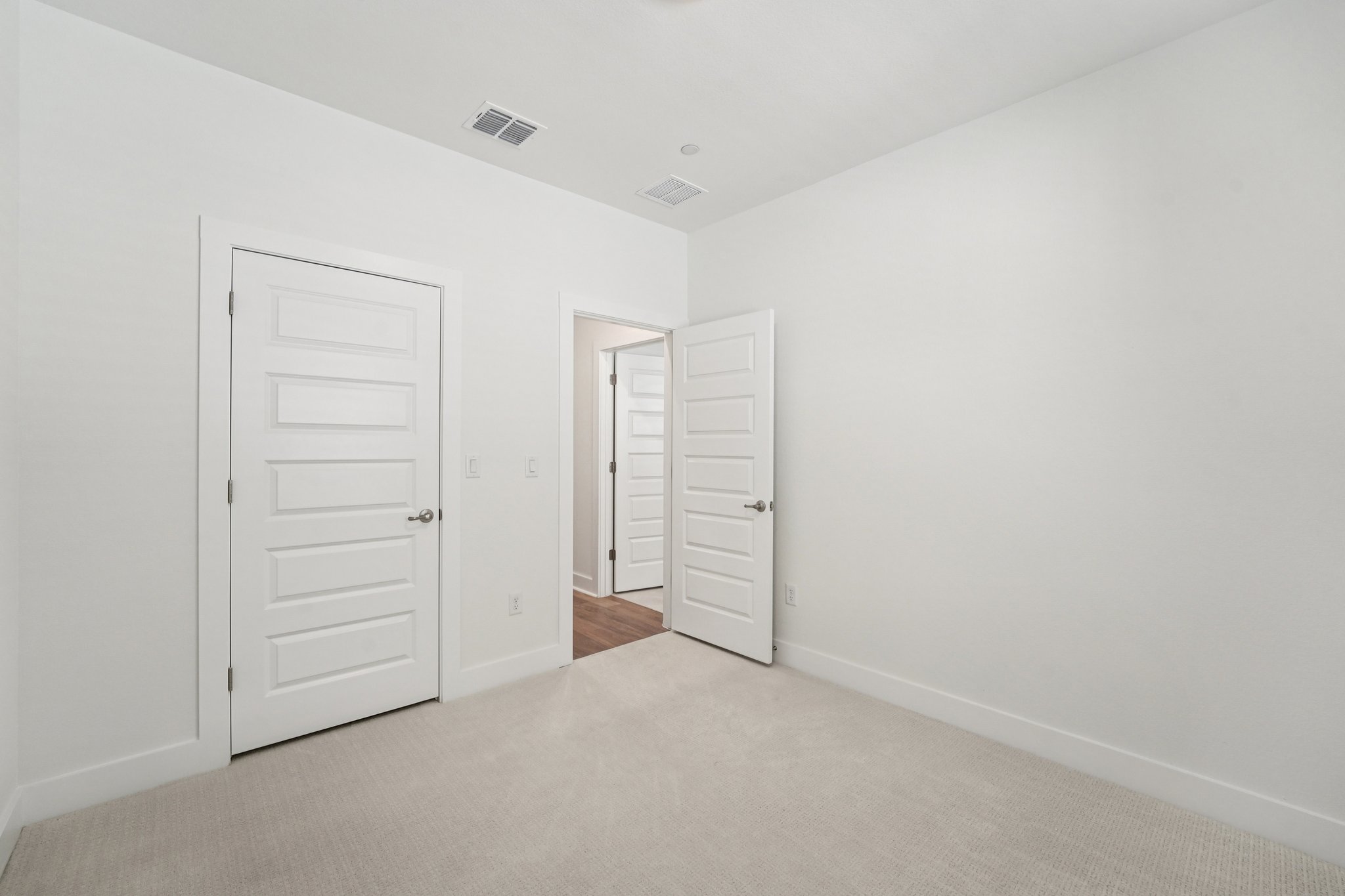 200 West 56th Street, Unit 5103 Austin, TX 78751 - Photo 23 of 29 a view of an empty room