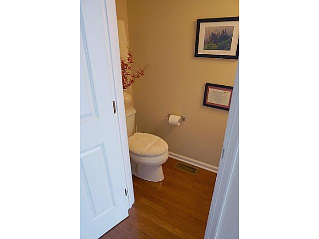 1227 Shagbark Road Columbus, OH 43230 - Photo 3 of 21 Gallery Image 3