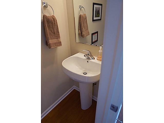 1227 Shagbark Road Columbus, OH 43230 - Photo 4 of 21 Gallery Image 4