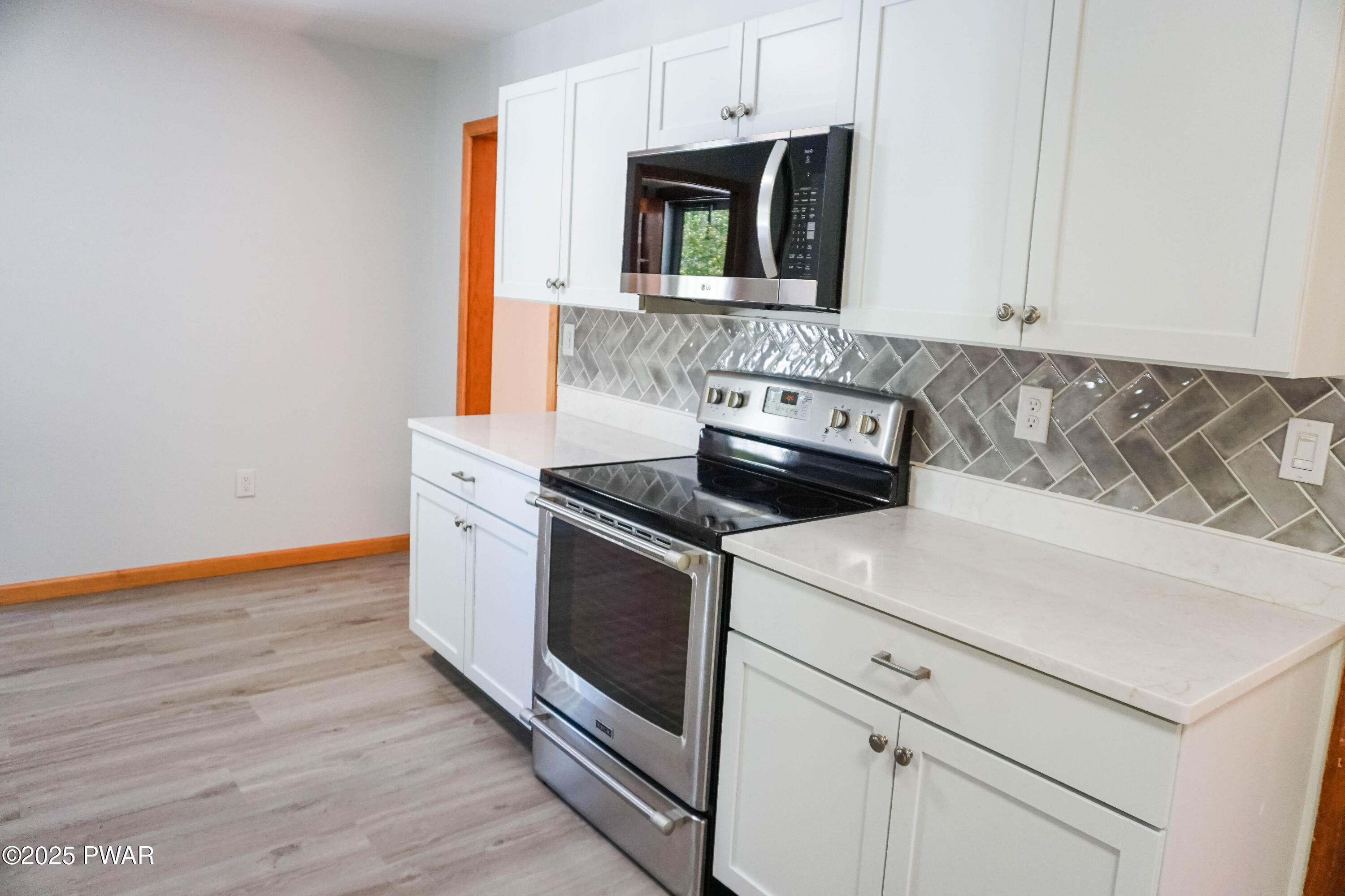 145 Spencer Road Dingmans Ferry, PA 18328 - Photo 8 of 39