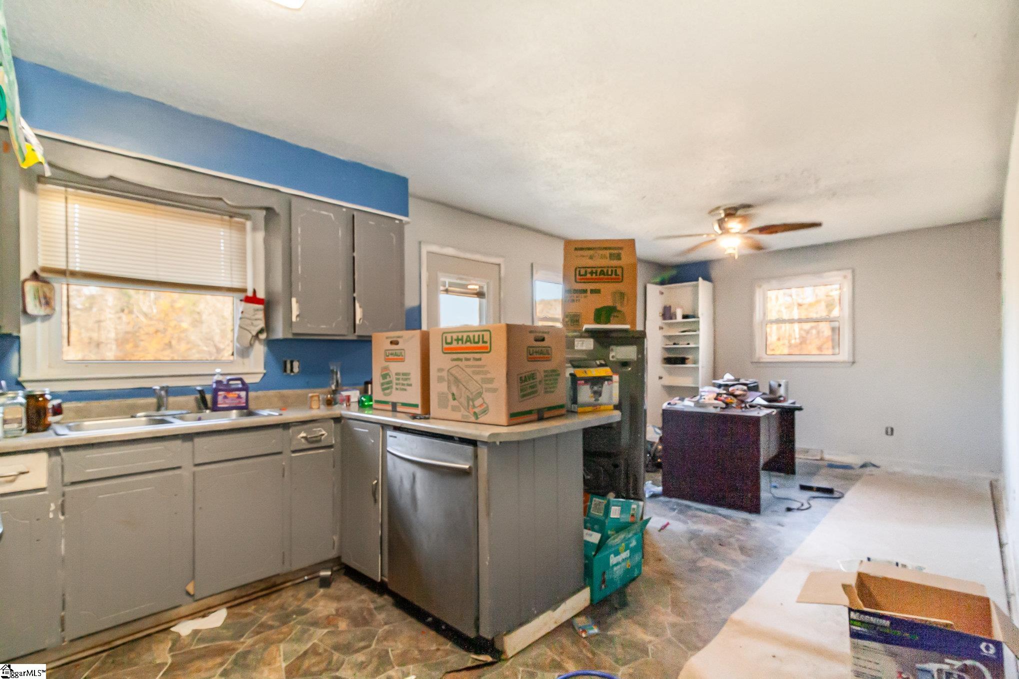 990 Gravley Road Pickens, SC 29671 - Photo 11 of 24