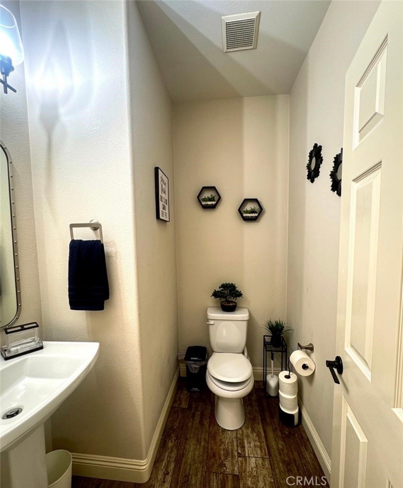 366 Caldera Street Perris, CA 92570 - Photo 45 of 60 Half Bath