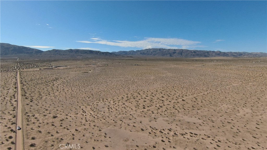 5522 Pinto Mountain Road Twentynine Palms, CA 92277 - Photo 4 of 9 a view of lake and mountain