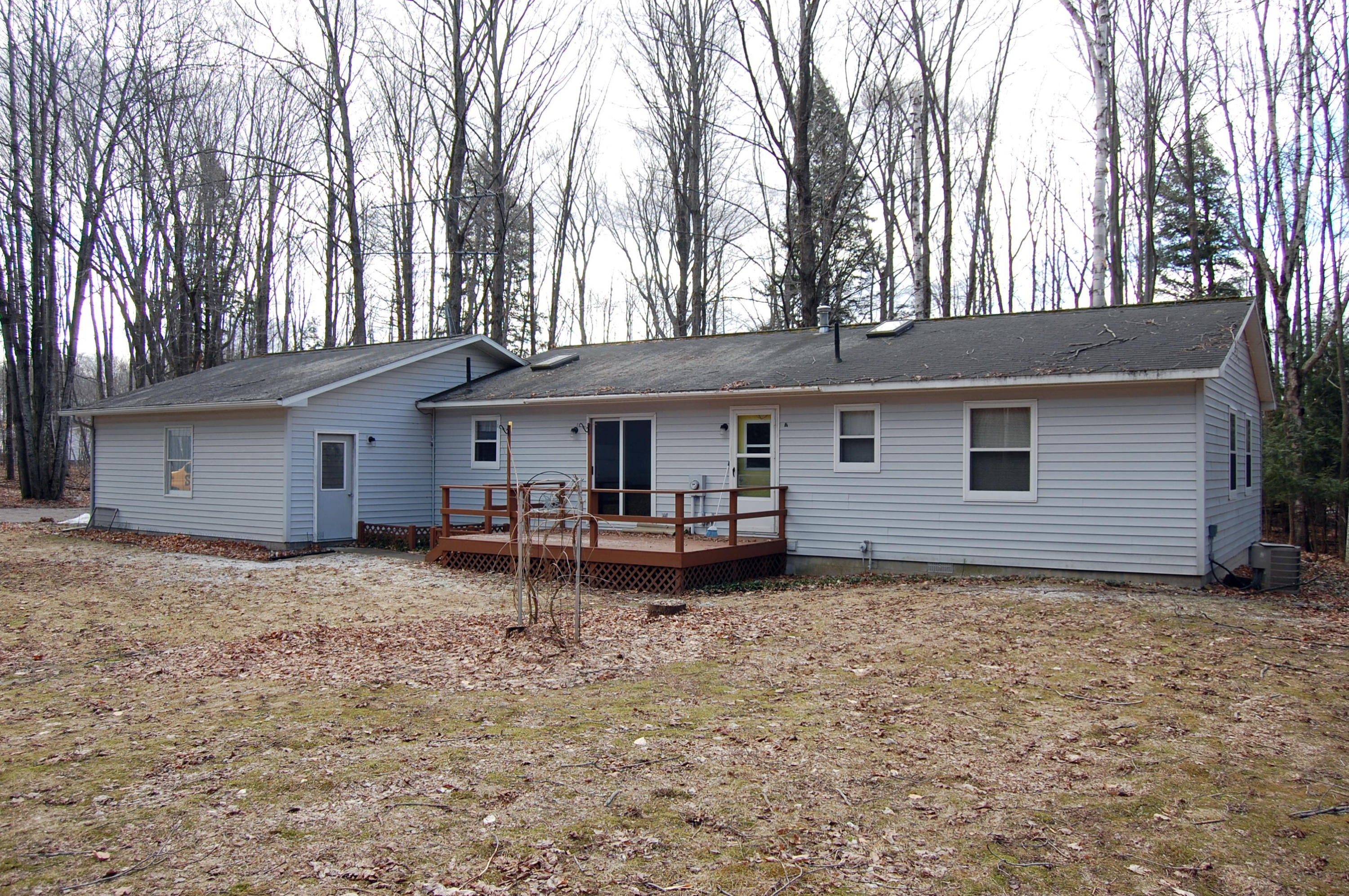 9171 Banwell Road Alanson, MI 49706 - Photo 2 of 17 Gallery Image 2
