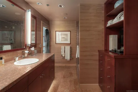$4,850,000 | 700 West Harbor Drive, Unit 2202, San Diego, CA 92101