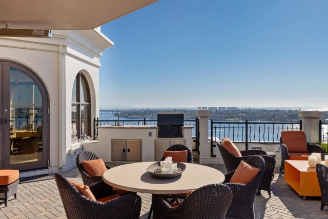 $4,850,000 | 700 West Harbor Drive, Unit 2202, San Diego, CA 92101