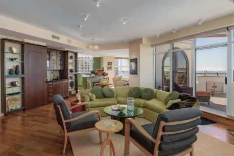 $4,850,000 | 700 West Harbor Drive, Unit 2202, San Diego, CA 92101