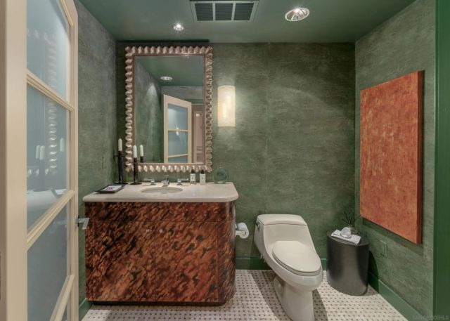 $4,850,000 | 700 West Harbor Drive, Unit 2202, San Diego, CA 92101