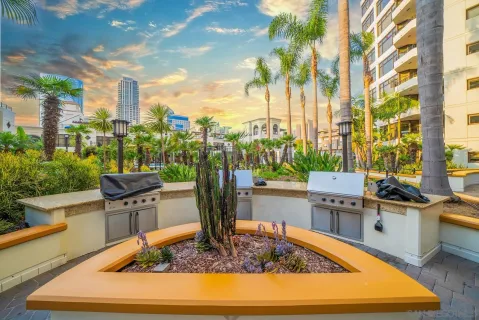 $4,850,000 | 700 West Harbor Drive, Unit 2202, San Diego, CA 92101