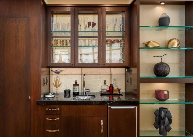 $4,850,000 | 700 West Harbor Drive, Unit 2202, San Diego, CA 92101