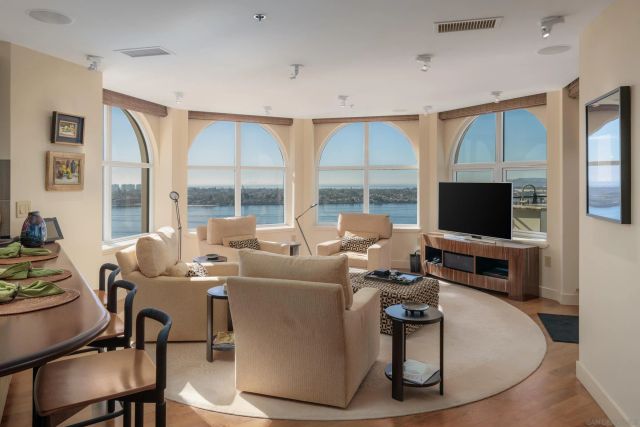 $4,850,000 | 700 West Harbor Drive, Unit 2202, San Diego, CA 92101