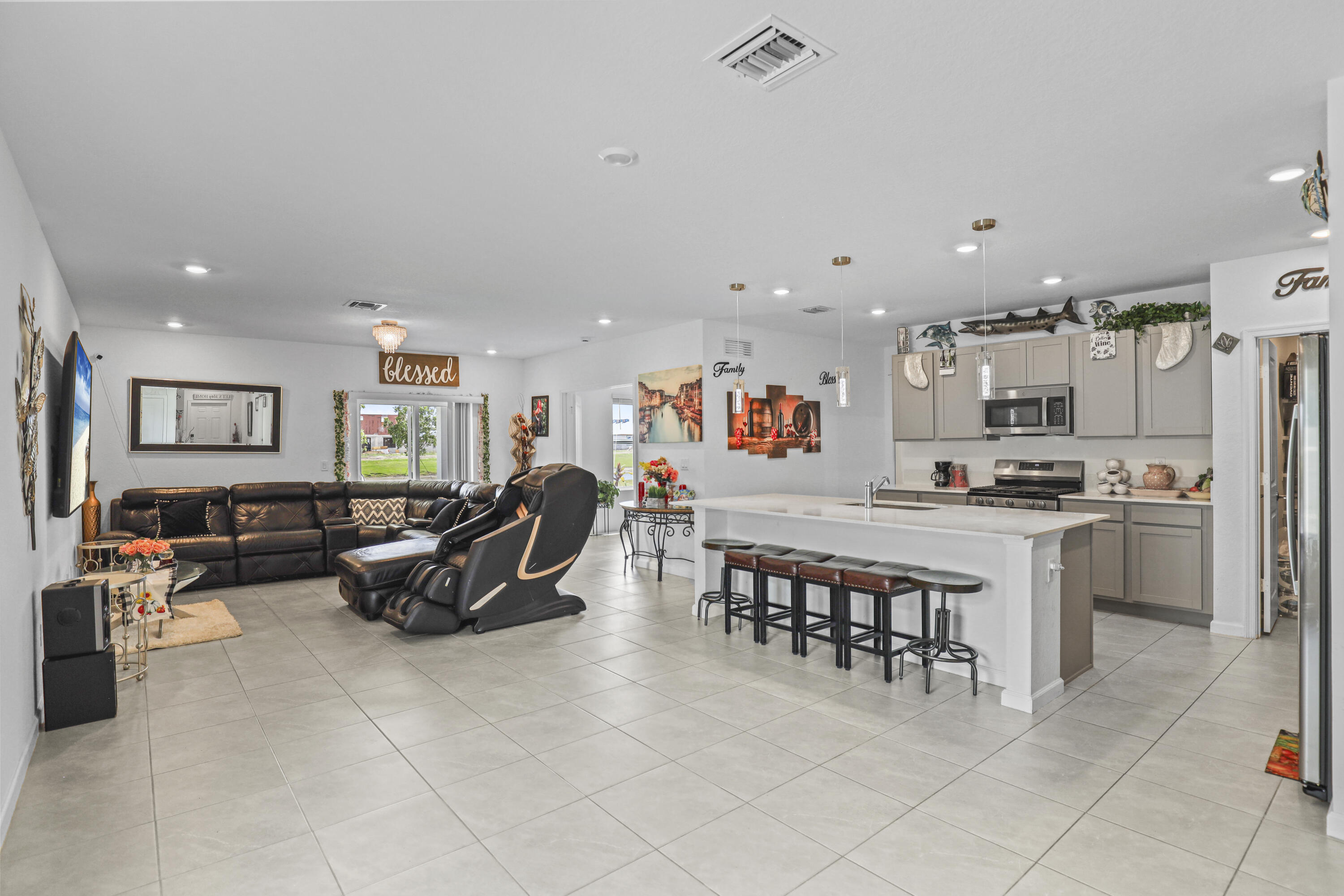 11164 Northwest Middle Stream Dr Port Port St. Lucie, FL 34987 - Photo 6 of 35 3F2A8915