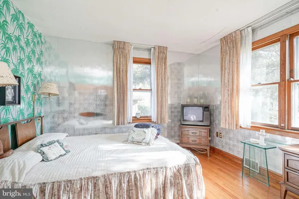 $279,900 | 617 Elm Avenue, Woodbury Heights, NJ 08097