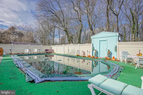 $279,900 | 617 Elm Avenue, Woodbury Heights, NJ 08097