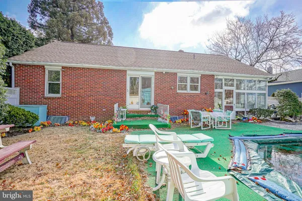 $279,900 | 617 Elm Avenue, Woodbury Heights, NJ 08097