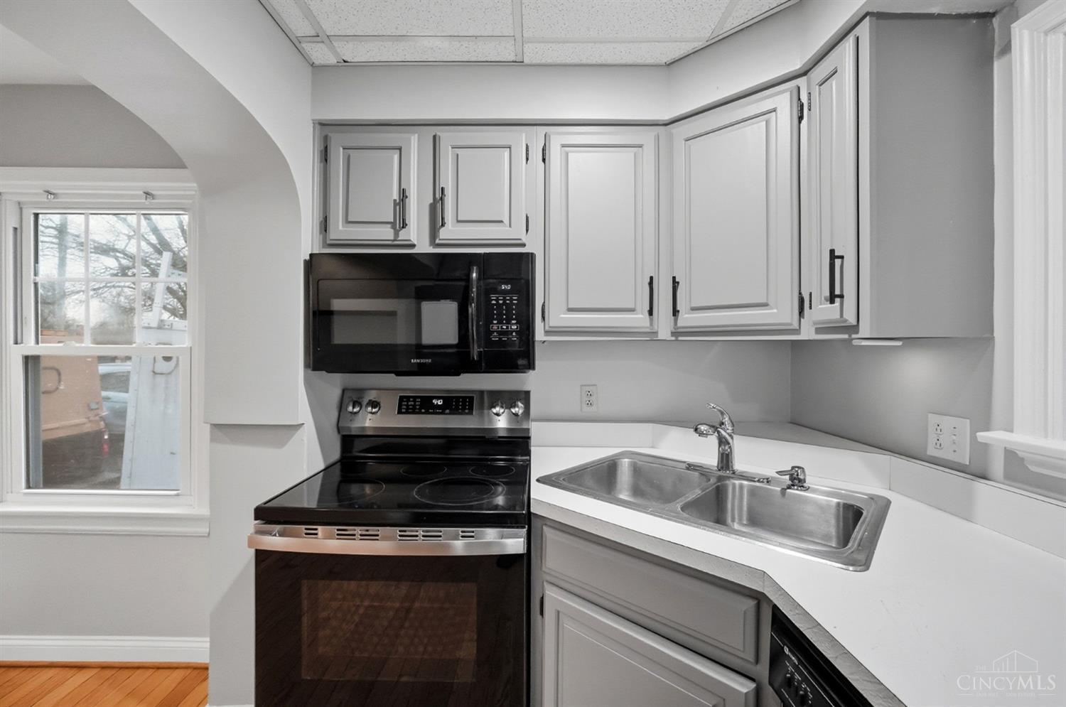 440 West Sharon Road Springdale, OH 45246 - Photo 17 of 40