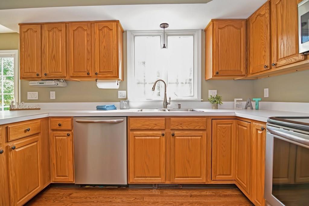 85 Boston Road Sutton, MA 01590 - Photo 8 of 41