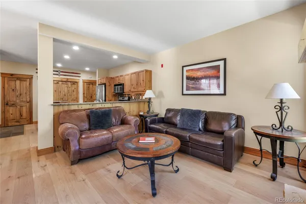 $950,000 | 14 Arabella Drive, Unit 6516, Dillon, CO 80435