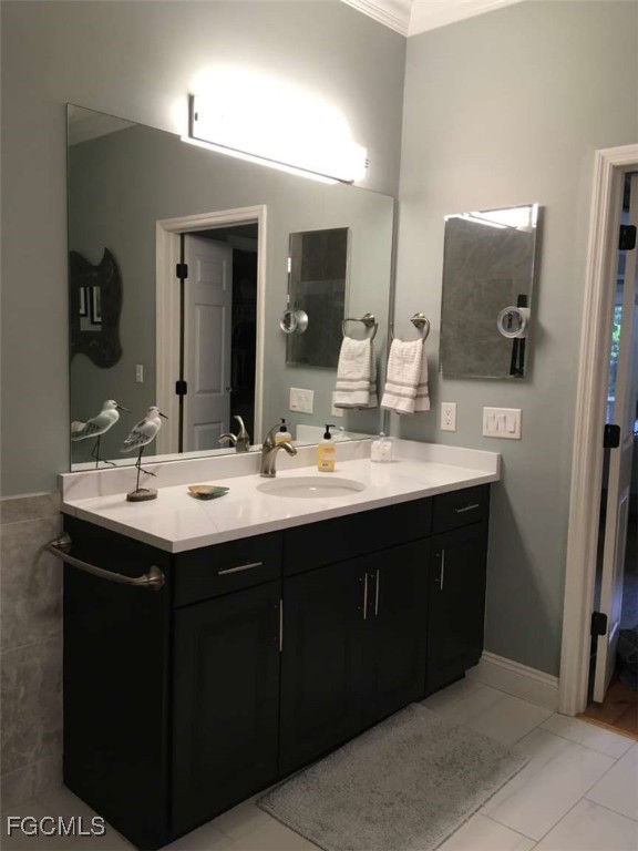 4695 Winged Foot Court, Unit 102 Naples, FL 34112 - Photo 26 of 38