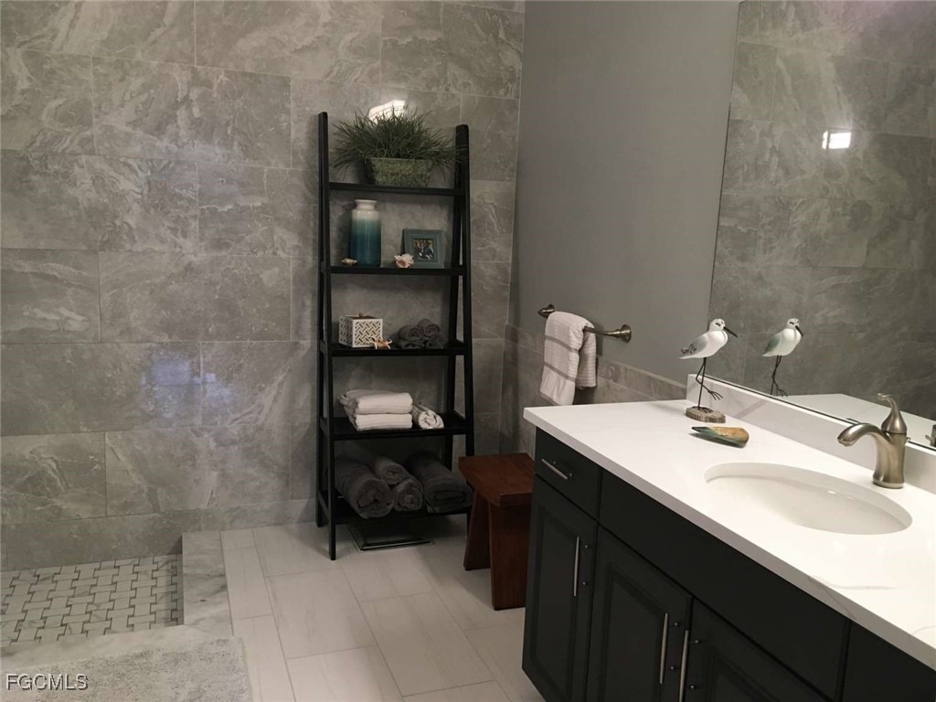 4695 Winged Foot Court, Unit 102 Naples, FL 34112 - Photo 27 of 38