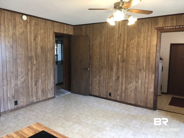 927 Green Road Castleberry, AL 36432 - Photo 10 of 24