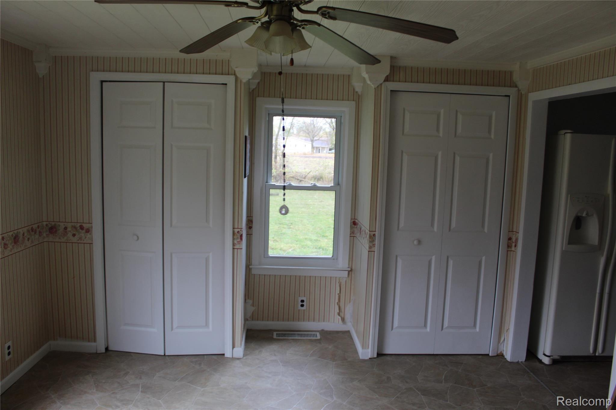 8330 North Vassar Road Mount Morris, MI 48458 - Photo 22 of 26 IMG_9100.JPG