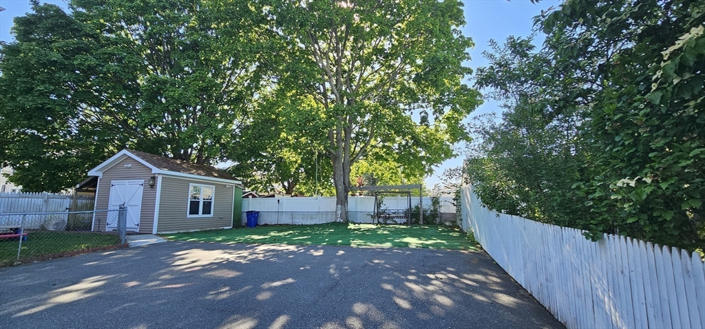 1967 Rodman Street Fall River, MA 02721 - Photo 4 of 18