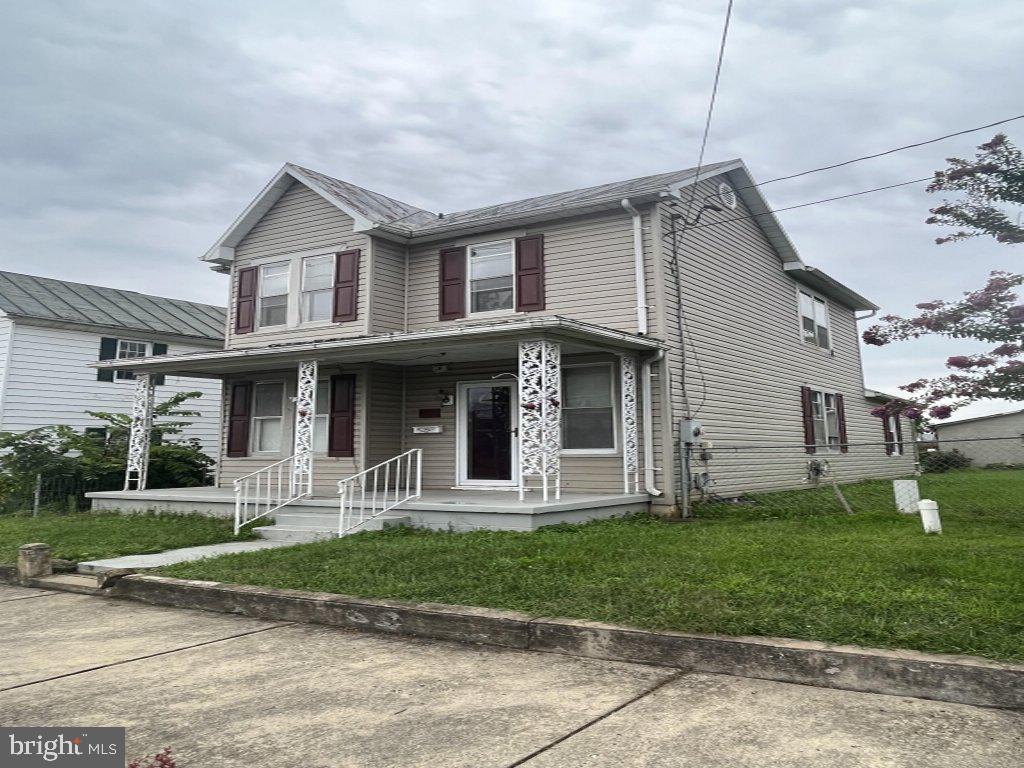 105 North Mildred Street Ranson, WV 25438 - Photo 2 of 29